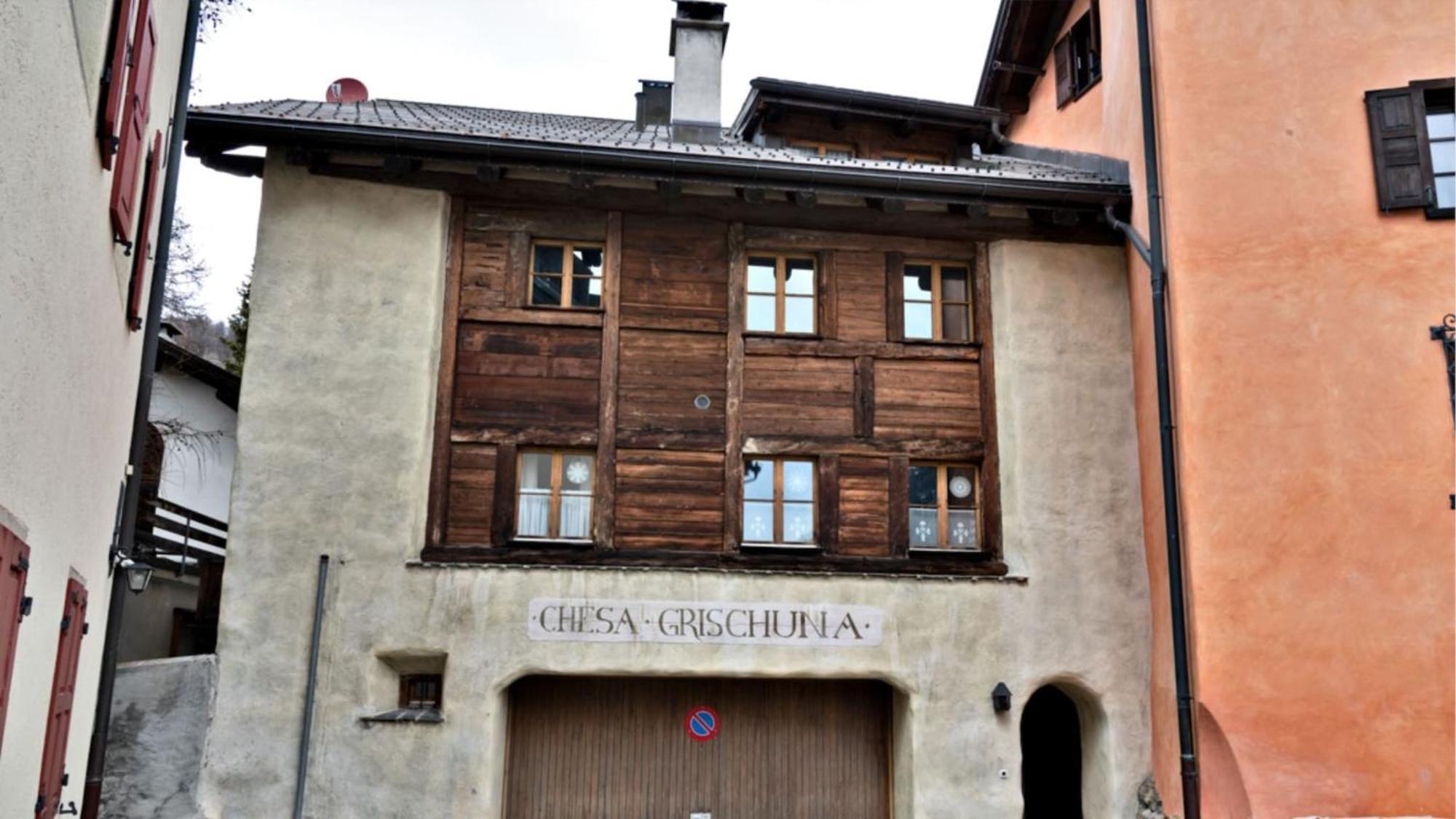 Chesa Grischuna - Madulain Buitenkant foto